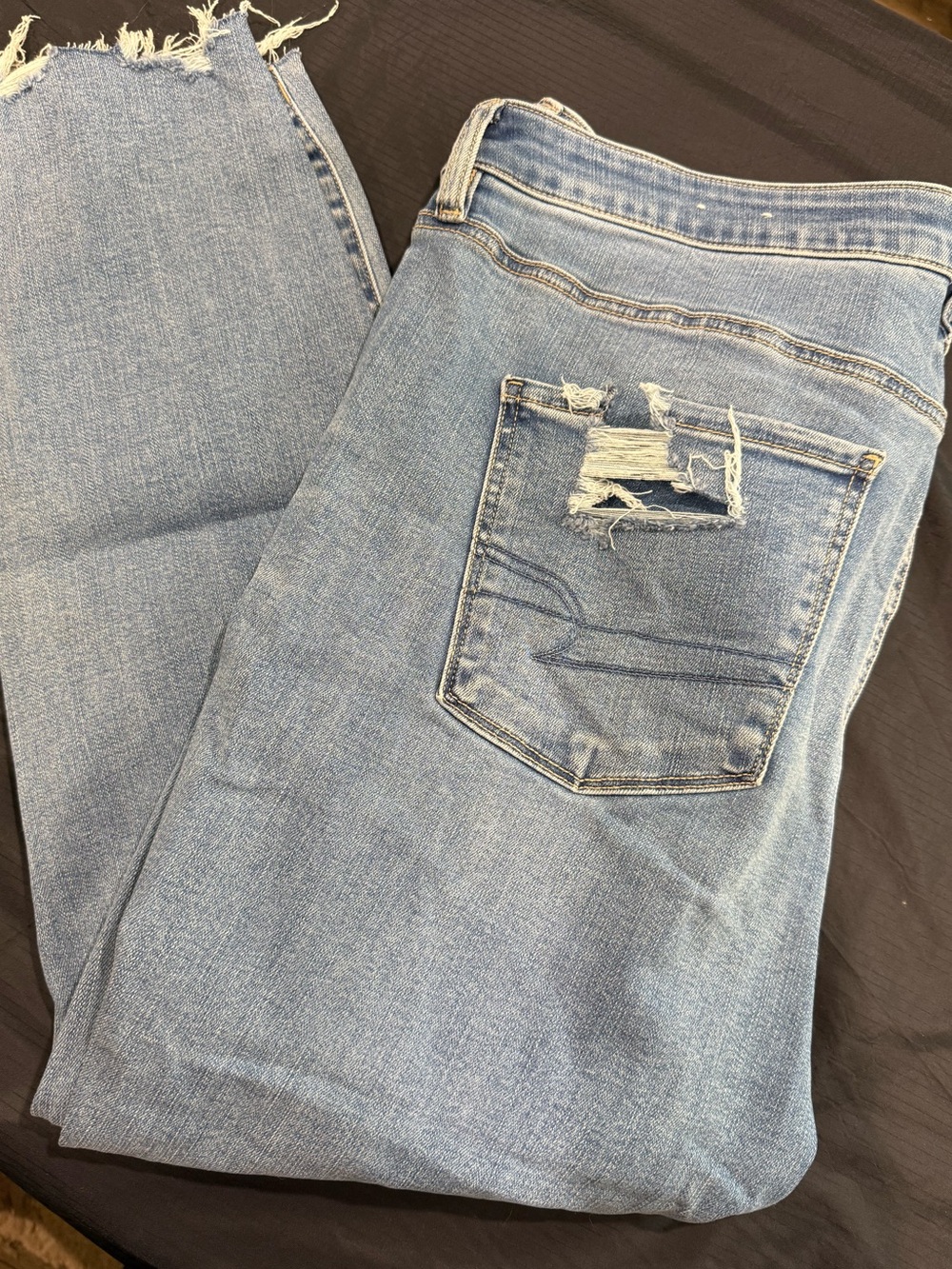 American Eagle Outfitters Light Wash Distressed Back Pocket Jeans